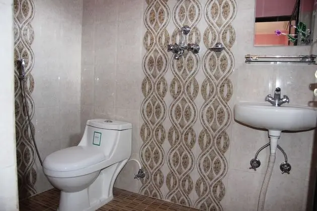 Deluxe Tek Büyük Yataklı Oda, 1 Yatak Odası, Sigara İçilebilir, Dağ Manzaralı