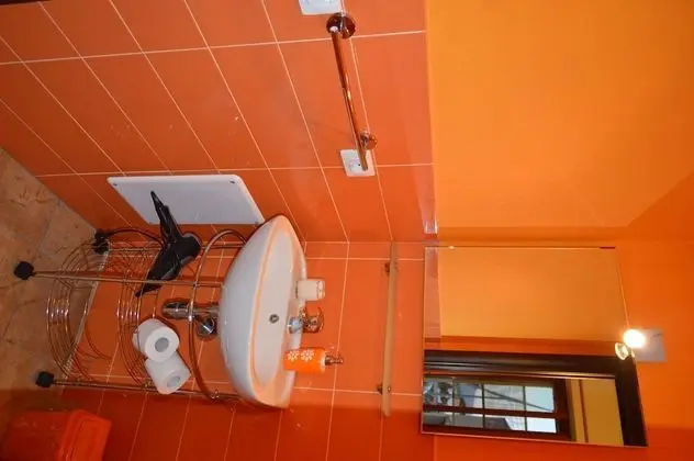 Tek Büyük veya İki Ayrı Yataklı Oda (Arancio)