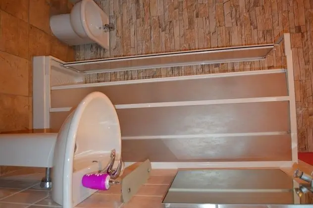 Tek Büyük veya İki Ayrı Yataklı Oda, Veranda (Fuxia)