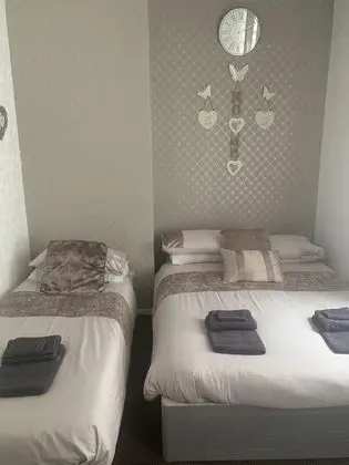Üç Kişilik Oda, Banyolu/Duşlu