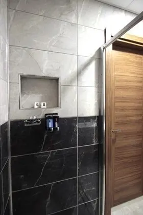 Twin, Dağ Manzaralı, Fransız Balkonlu