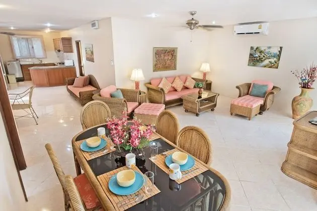 POOL VILLA