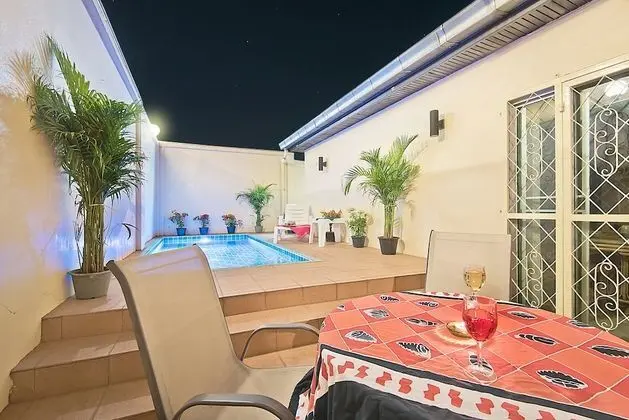 POOL VILLA
