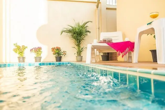 POOL VILLA