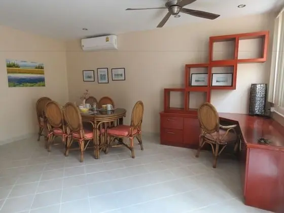 Grand Pool Villa