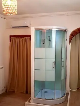 Comfort Tek Büyük veya İki Ayrı Yataklı Oda