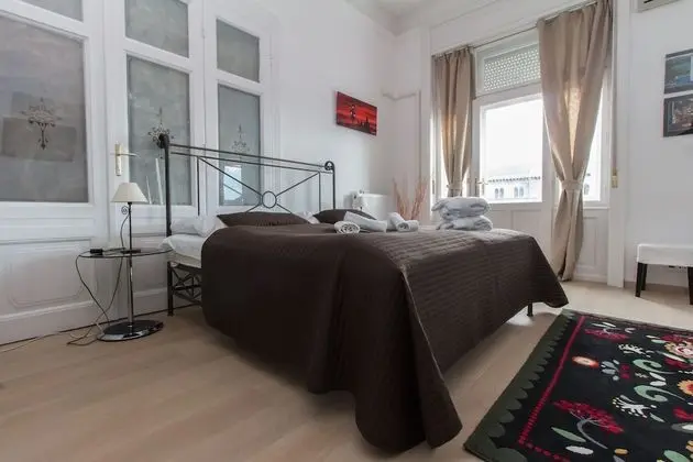 Comfort Tek Büyük veya İki Ayrı Yataklı Oda, Şehir Manzaralı