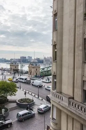 Comfort Tek Büyük veya İki Ayrı Yataklı Oda, Şehir Manzaralı