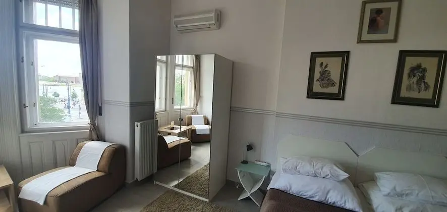 Superior Tek Büyük veya İki Ayrı Yataklı Oda, Nehir Manzaralı