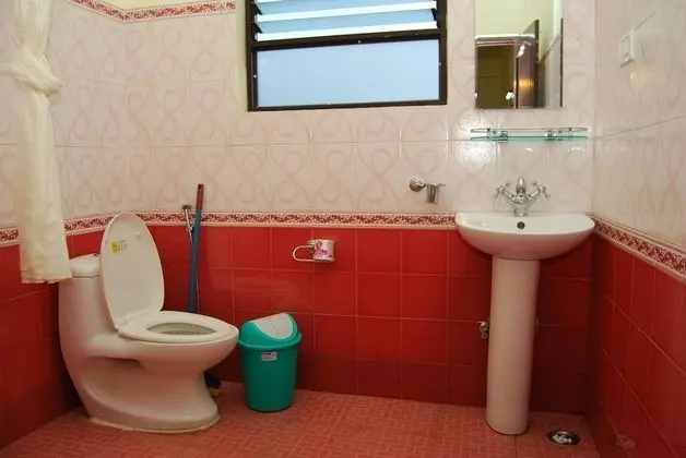 Deluxe Tek Büyük veya İki Ayrı Yataklı Oda (with Fan)