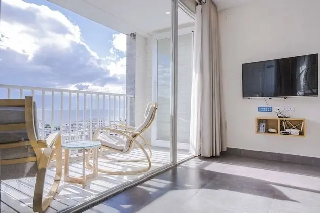 Family Oda, Balkon