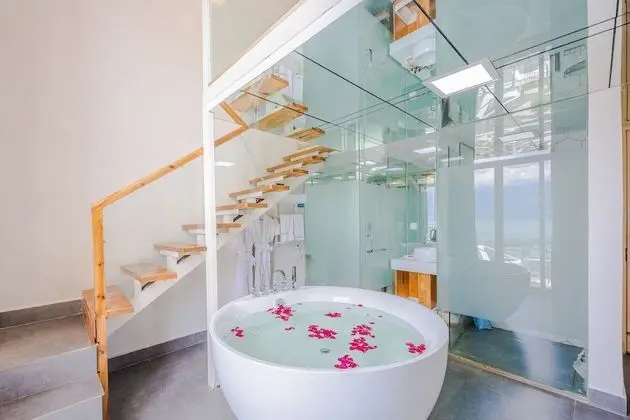 Superior Tek Büyük Yataklı Oda, Balkon, Göl Manzaralı