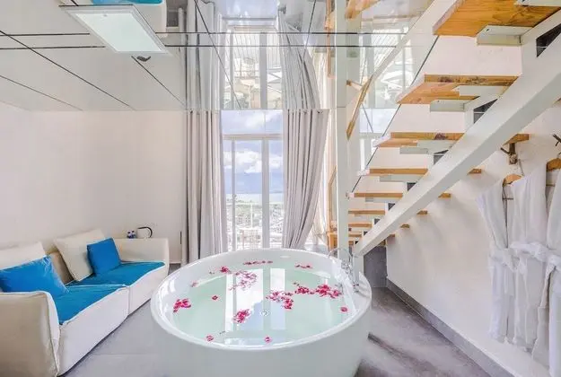 Superior Tek Büyük Yataklı Oda, Balkon, Göl Manzaralı
