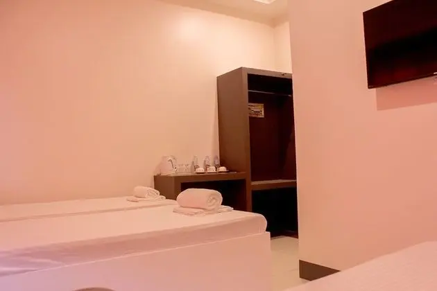 Üç Kişilik Oda
