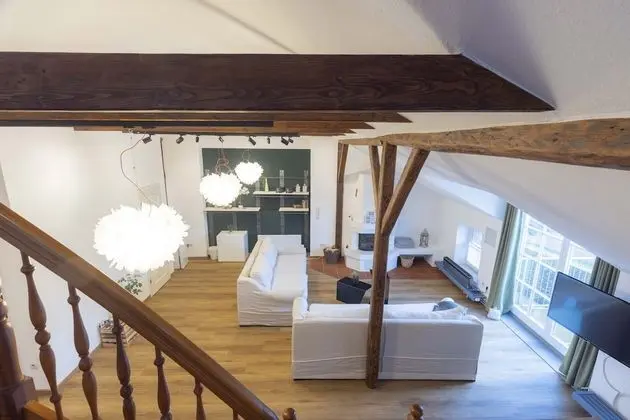 Süit, Balkon