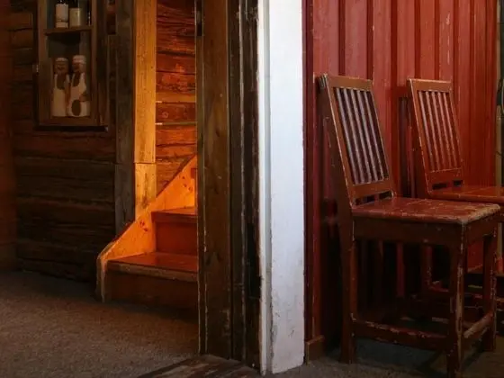 Üç Kişilik Oda, Ortak Banyo