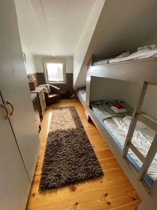 Üç Kişilik Oda, Ortak Banyo