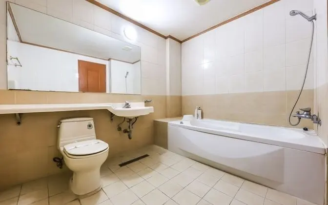 Oda (Korean-style Ondol Room)