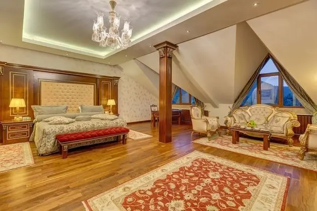 King Room
