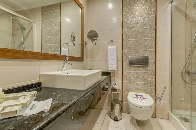 Standard Room, Partial Lake View, Lakeside