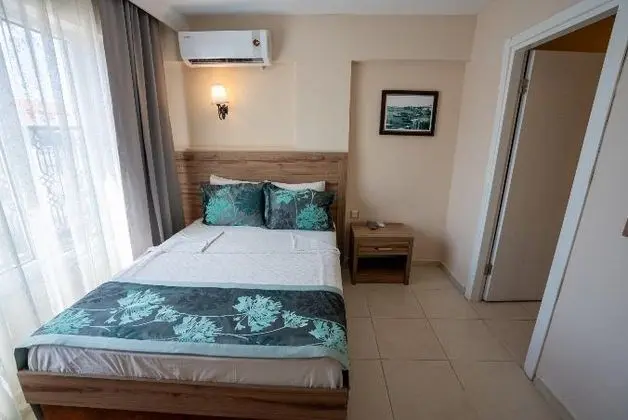 https://images.etstur.com/imgproxy/resize/2560x1440/files/images/hotelImages/etsrooms/563/Buyuk_Berk_Otel_20250702171935_4.jpg