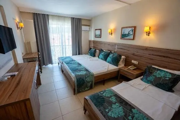 https://images.etstur.com/imgproxy/resize/2560x1440/files/images/hotelImages/etsrooms/563/Buyuk_Berk_Otel_20250702171935_5.jpg