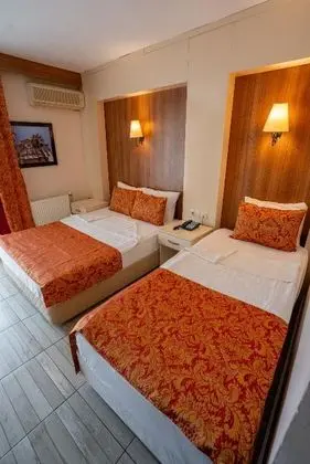 https://images.etstur.com/imgproxy/resize/2560x1440/files/images/hotelImages/etsrooms/563/Buyuk_Berk_Otel_20250702171935_8.jpg