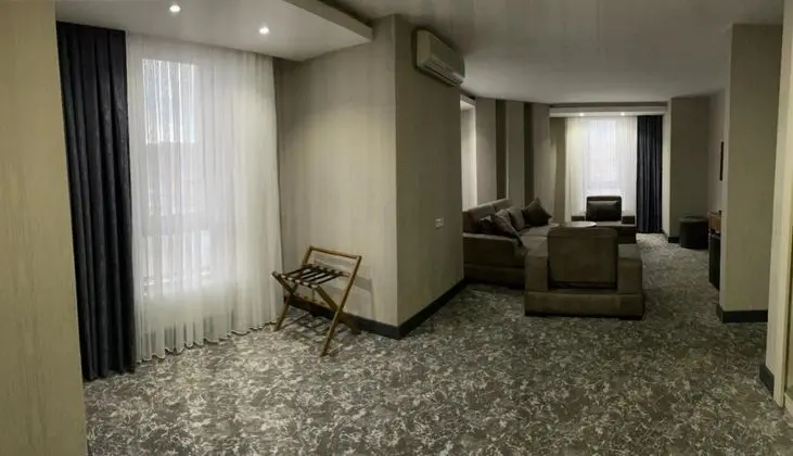 Suite, Kale Manzaralı
