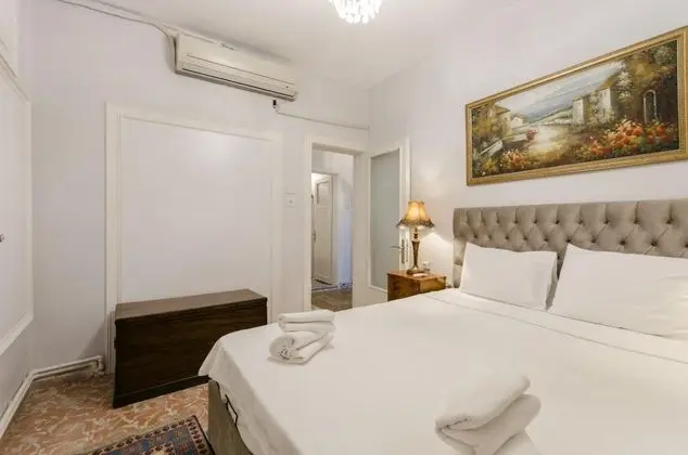 Daire-İki Yatak Odalı, Deniz Manzaralı, Balkonlu