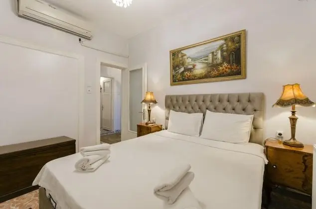 Daire-İki Yatak Odalı, Deniz Manzaralı, Balkonlu
