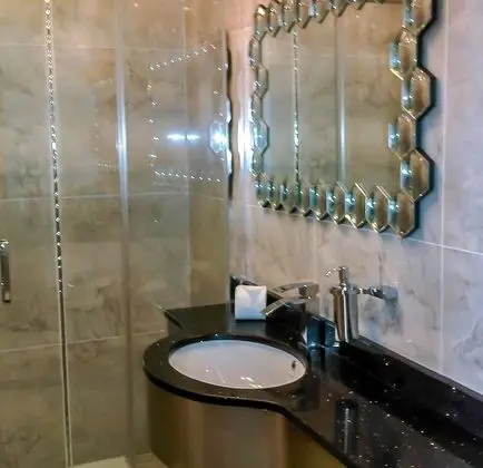Standard Tek Büyük veya İki Ayrı Yataklı Oda