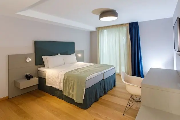 Tek Büyük veya İki Ayrı Yataklı Oda