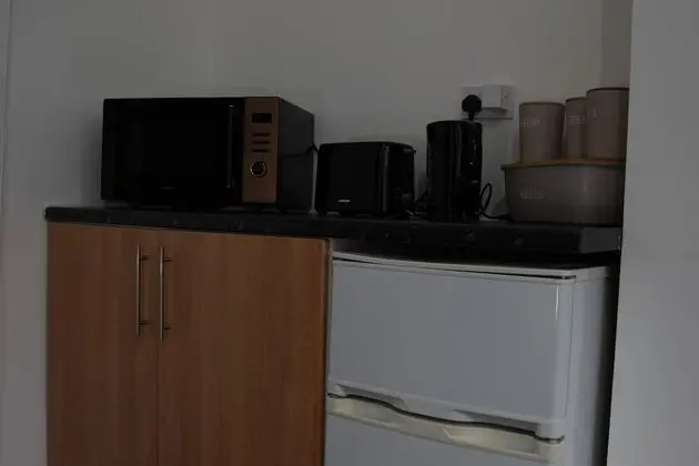 Basic Stüdyo, Banyolu/Duşlu