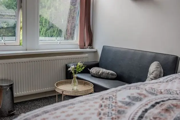 Basic Stüdyo, Banyolu/Duşlu