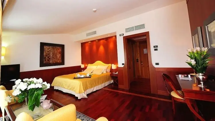 Deluxe Tek Büyük veya İki Ayrı Yataklı Oda