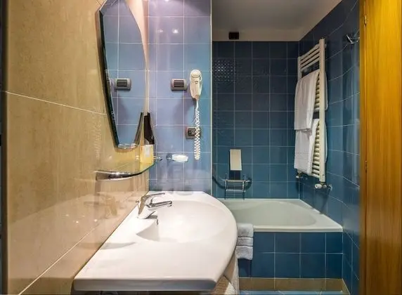 Deluxe Tek Büyük veya İki Ayrı Yataklı Oda