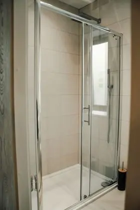 Luxury Ev, Engellilere Uygun, Banyolu/Duşlu (Rare Modern TownHouse )