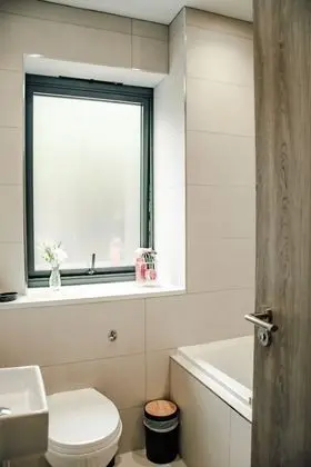 Luxury Ev, Engellilere Uygun, Banyolu/Duşlu (Rare Modern TownHouse )