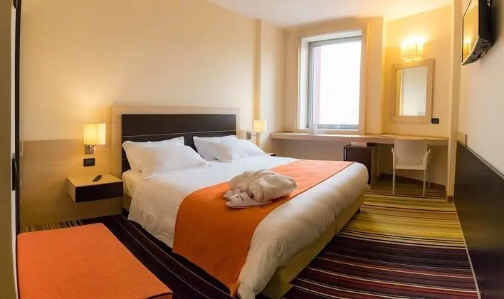 Superior Tek Büyük veya İki Ayrı Yataklı Oda, 1 Yatak Odası, Şehir Manzaralı, Kule