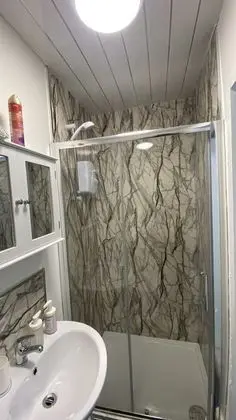 Deluxe Stüdyo, Banyolu/Duşlu