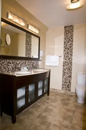 Süit, 1 En Büyük (King) Boy Yatak, Sigara İçilmez, Balkon