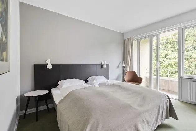 Standard Tek Büyük Yataklı Oda