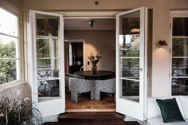 The Veranda Suite