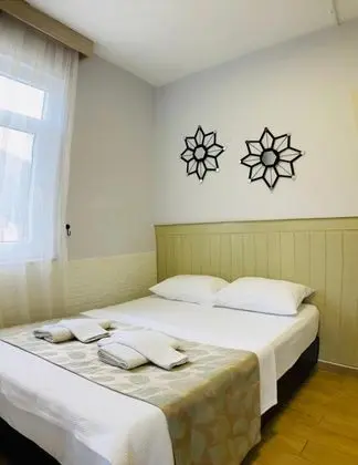 Aile Odası, Havuz veya Bahçe Manzaralı, Balkonlu