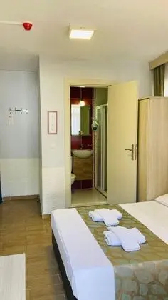 Standart Oda, Dağ veya Havuz Manzaralı, Balkonlu