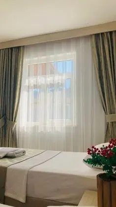 Standart Oda, Dağ veya Havuz Manzaralı, Balkonlu