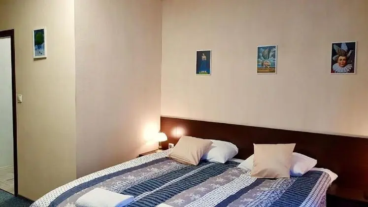 Classic Tek Büyük Yataklı Oda