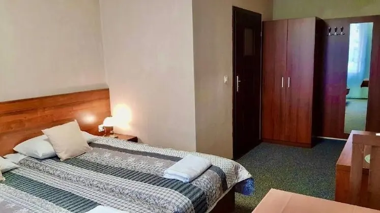 Classic Tek Büyük Yataklı Oda