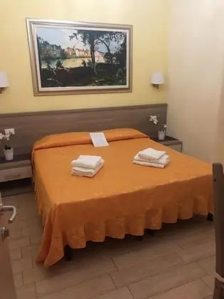 Comfort Tek Büyük veya İki Ayrı Yataklı Oda