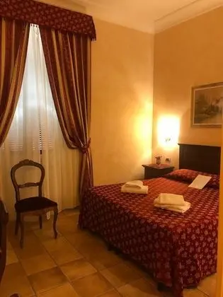 Comfort Tek Büyük veya İki Ayrı Yataklı Oda